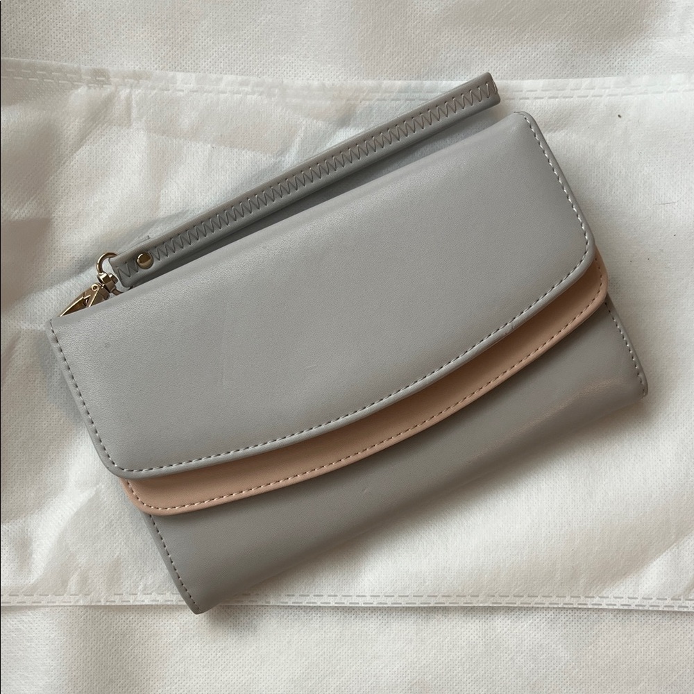 Elegant Grey & Pink Wristlet Clutch